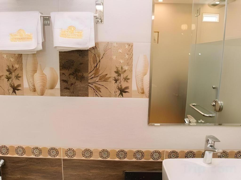 Thinh Gia Phat Hoang Hoa Tham Hotel 2*
